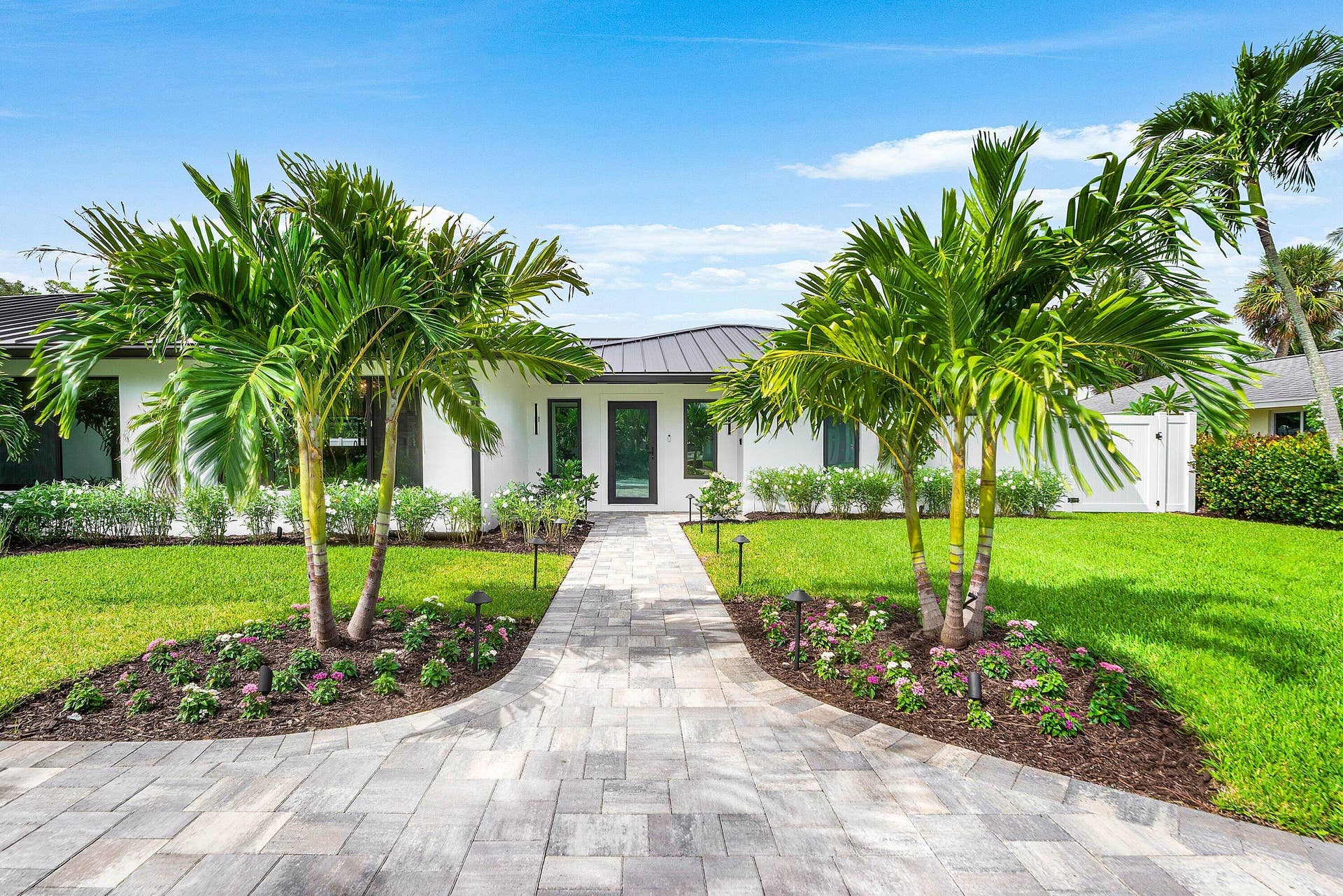 111 FAIRVIEW W, Tequesta, FL 33469 Welcome Home!
