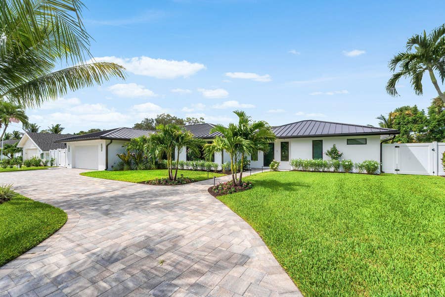Property photo for 111 FAIRVIEW W, Tequesta, FL