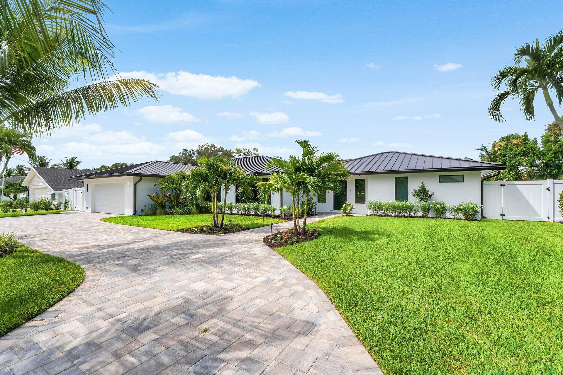 111 FAIRVIEW W, Tequesta, FL 33469 Welcome Home!