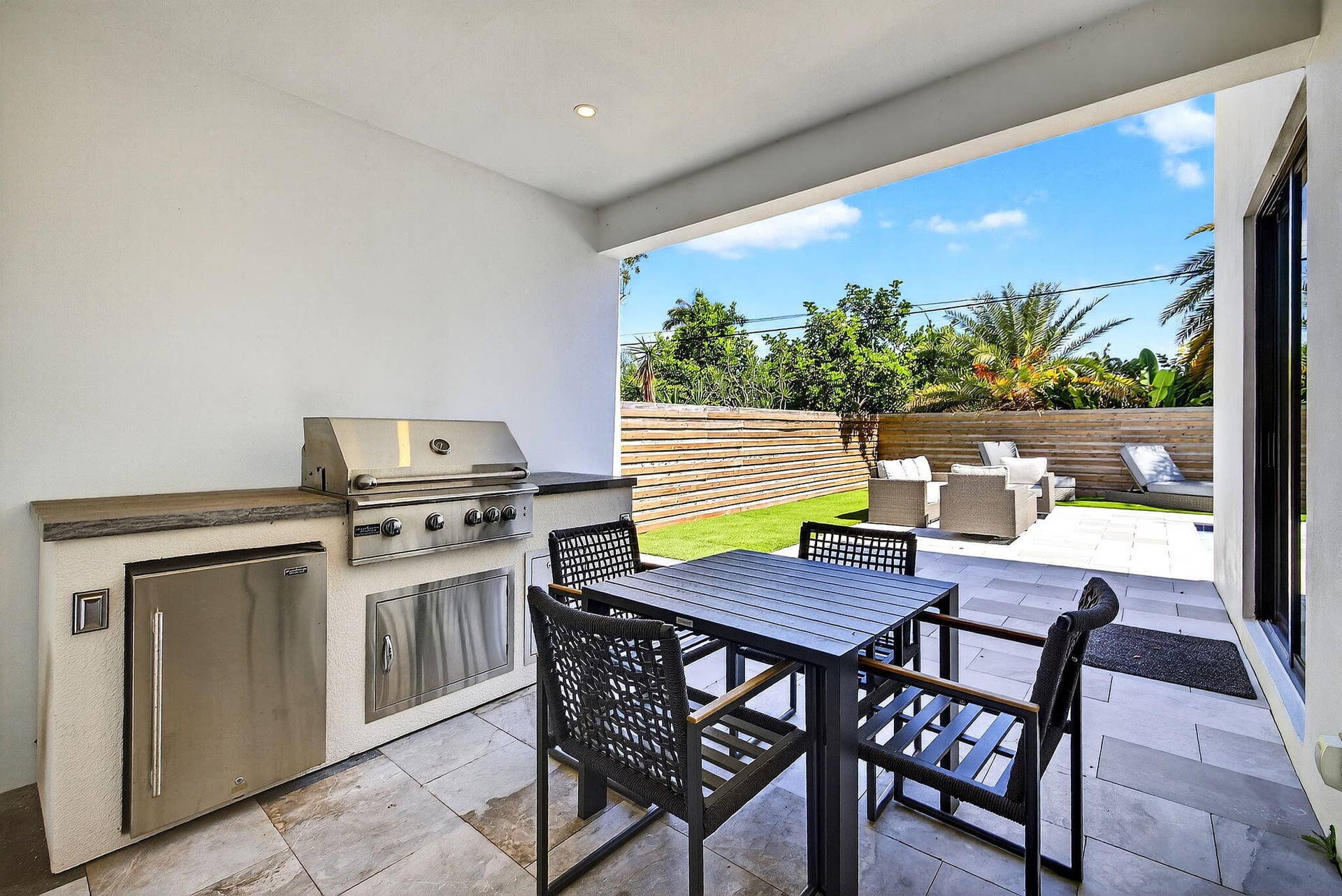 1807 NE 18th Street, Fort Lauderdale, FL 33305 57-web-or-mls-3W7A0393