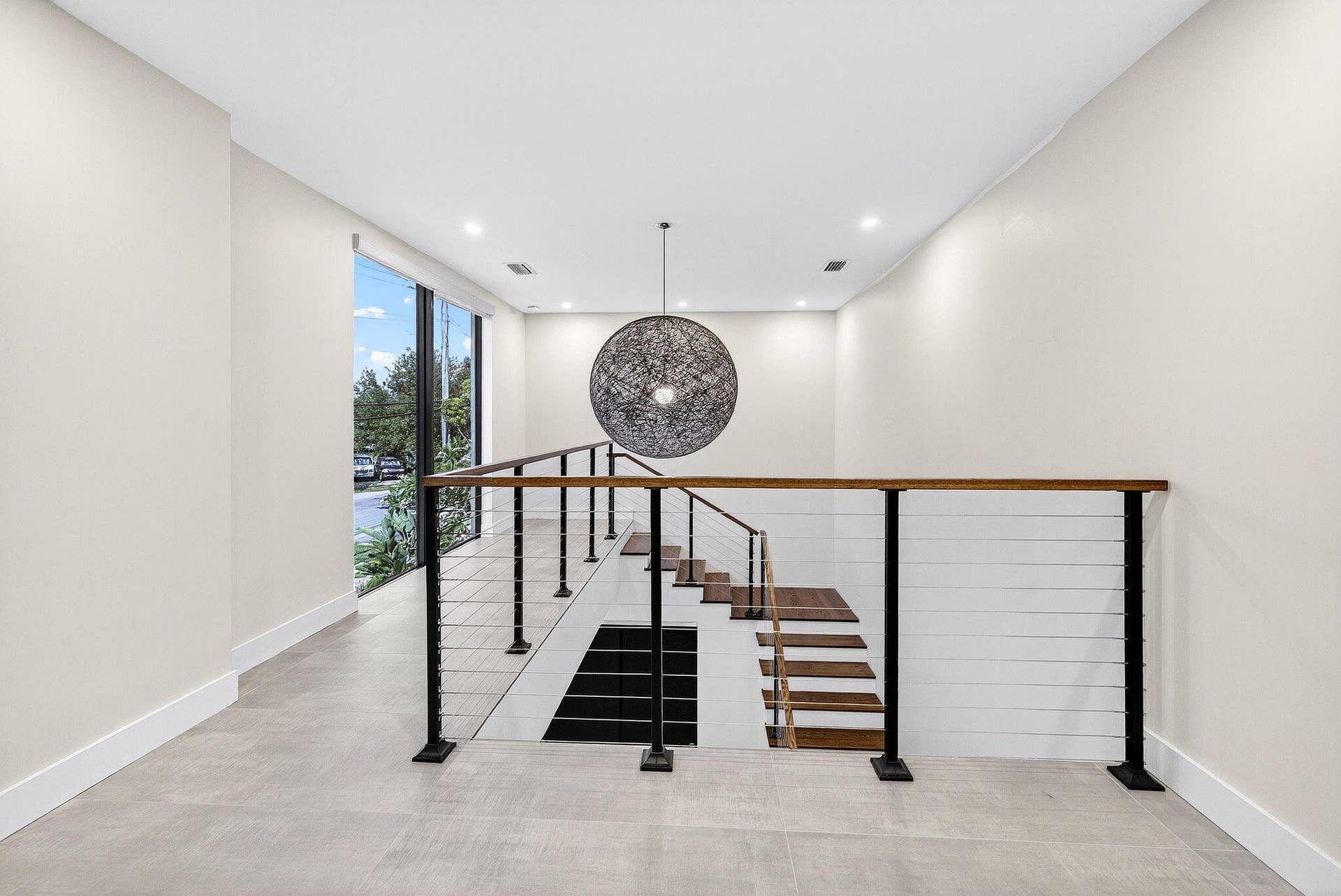 1807 NE 18th Street, Fort Lauderdale, FL 33305 23-web-or-mls-3W7A0154