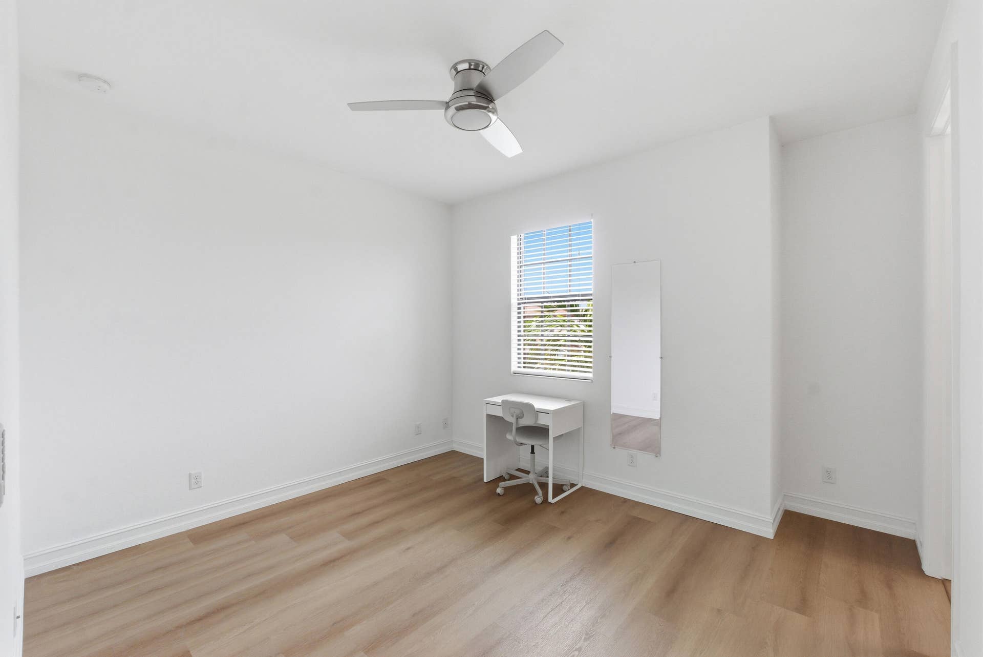 11425 WATERCREST Circle E, Parkland, FL 33076 #27 Bed