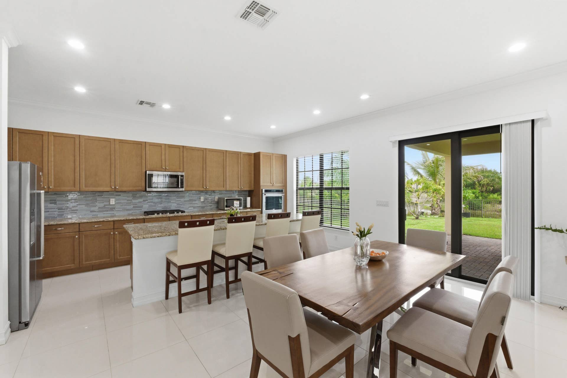 11425 WATERCREST Circle E, Parkland, FL 33076 #16 Dining