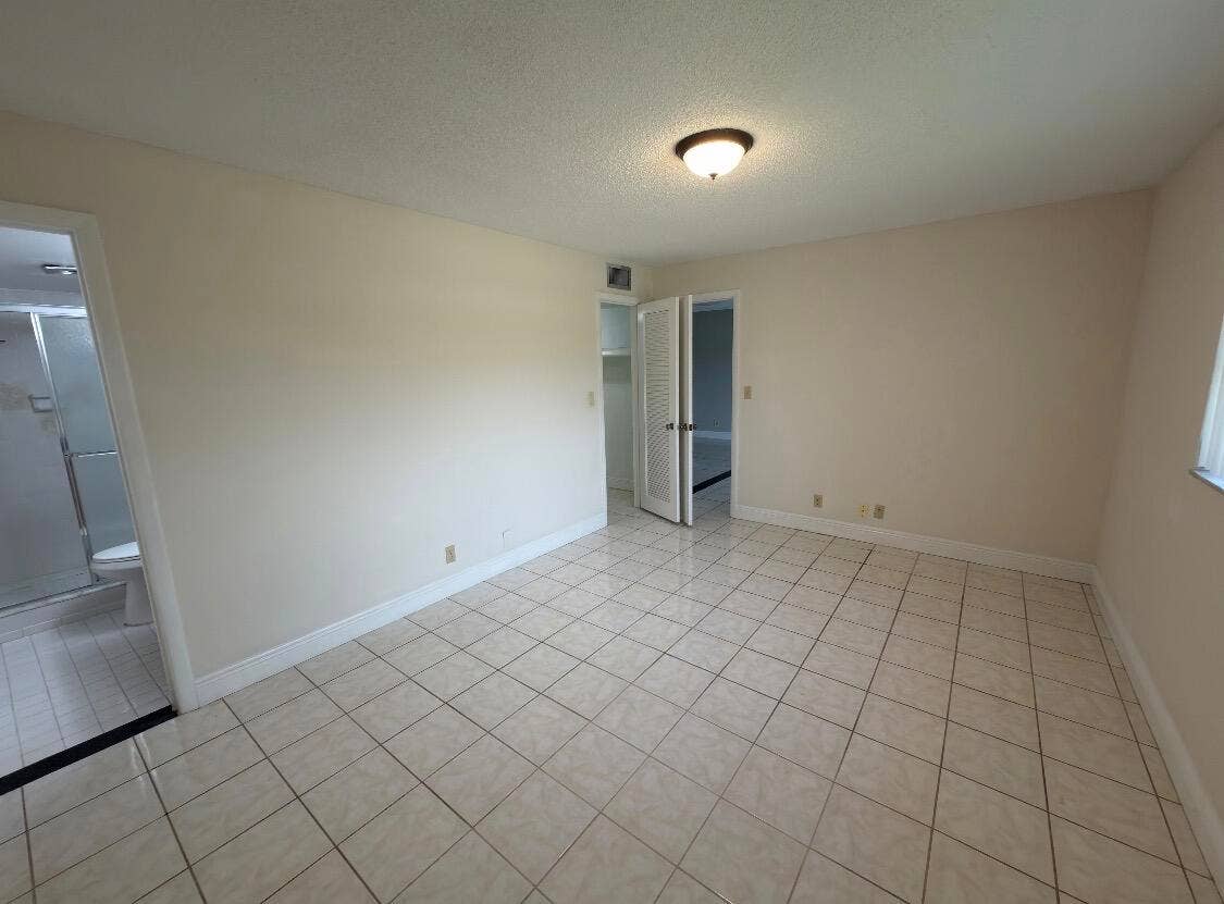 9272 SW 3rd Street, #414, Boca Raton, FL 33428 IMG_1889