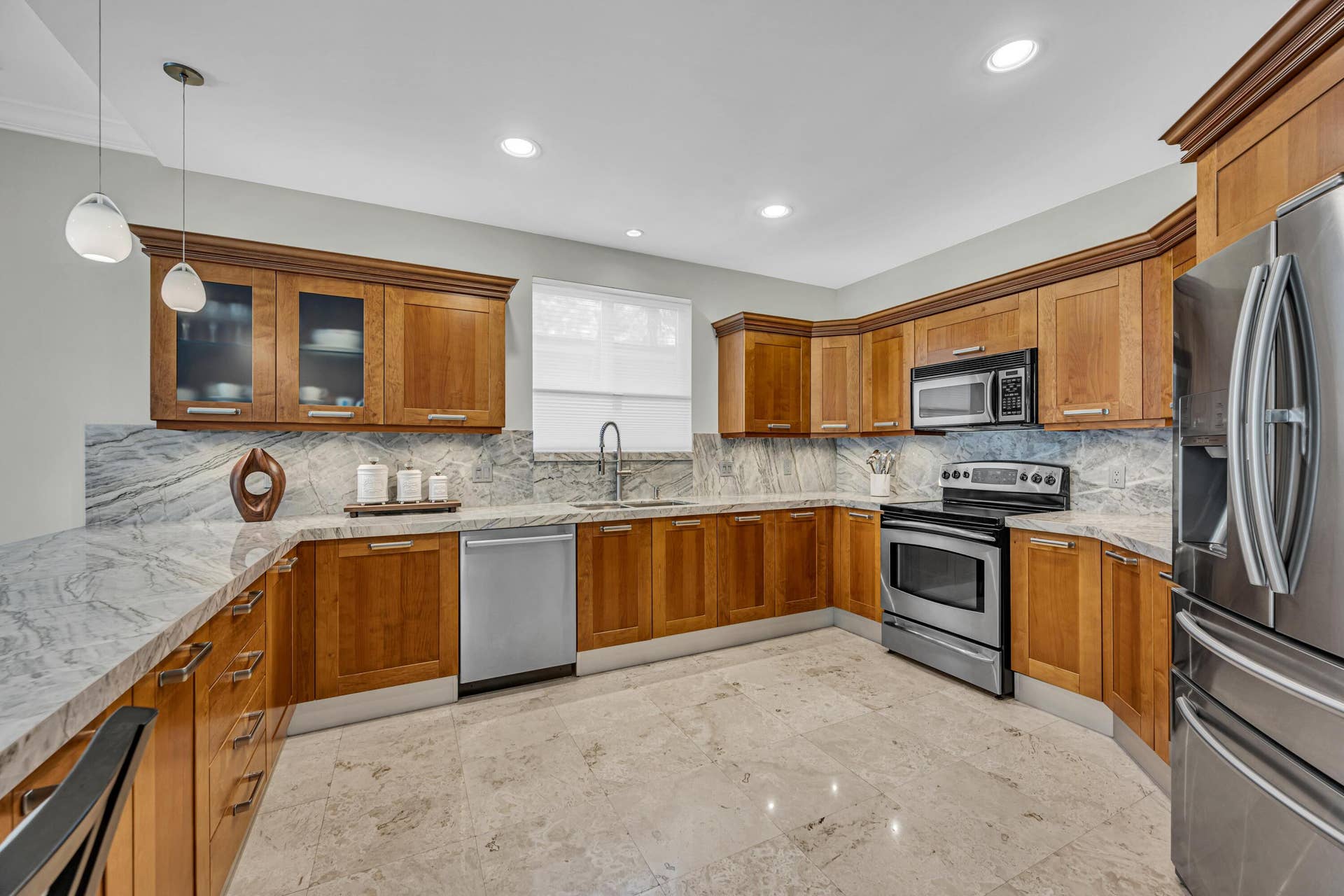 1419 NE 4th Place, Fort Lauderdale, FL 33301 1419 NE 4TH PL-11 (1)