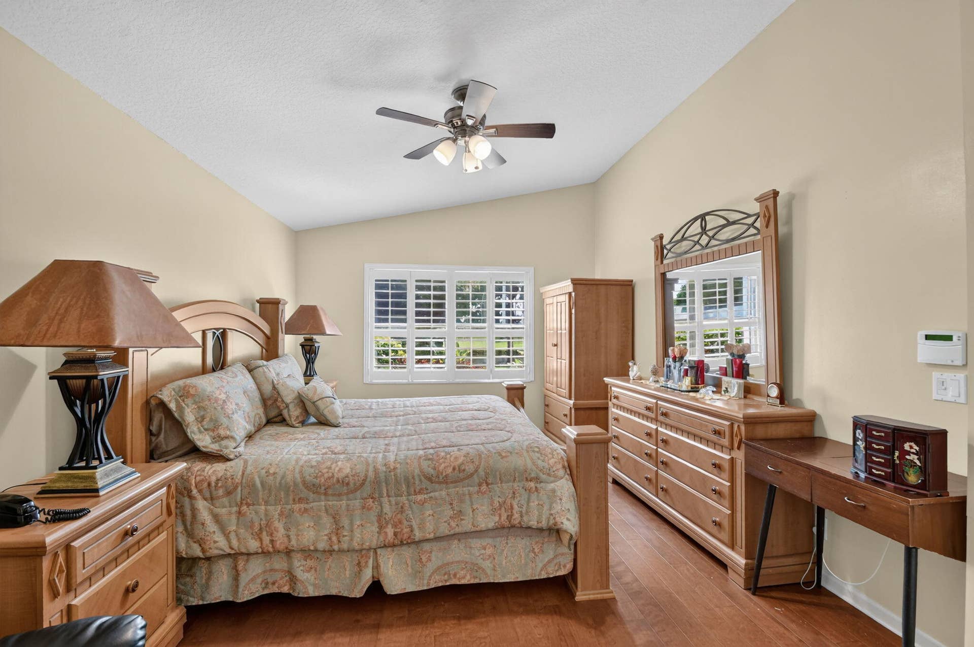 6649 Sun River Road, Boynton Beach, FL 33437 25-web-or-mls-DSC_4199