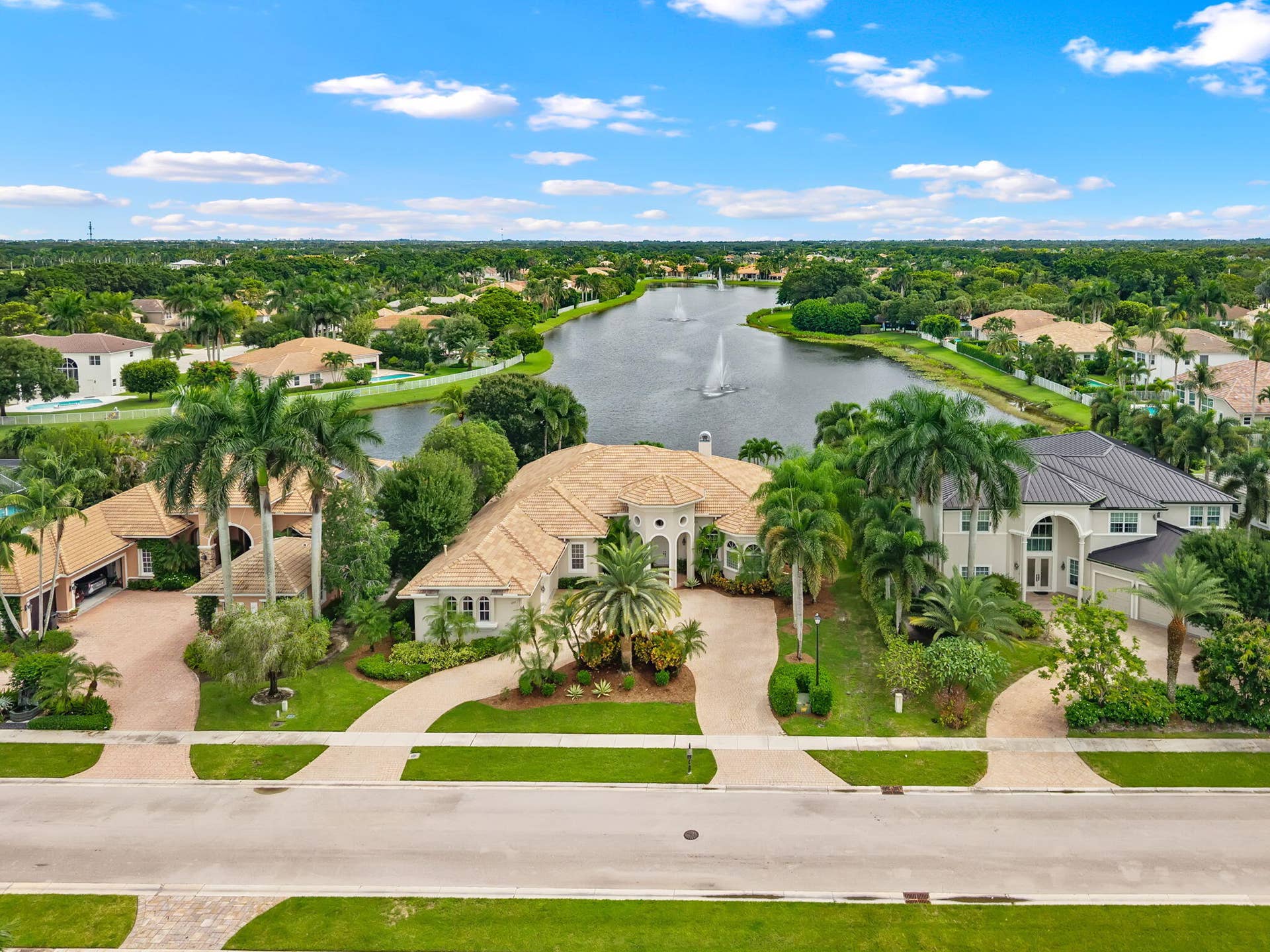 12537 Equine Lane, Wellington, FL 33414 2-web-or-mls-DJI_20261001001143_0003_D