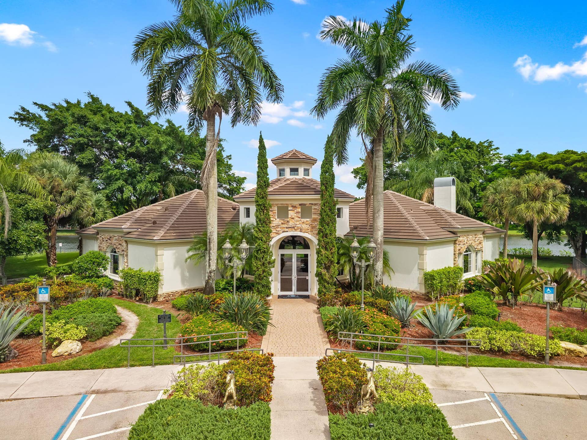 12537 Equine Lane, Wellington, FL 33414 20-web-or-mls-DJI_20261001001926_0083_D