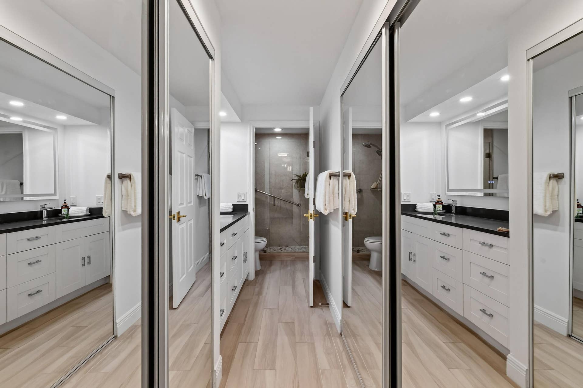 701 MUIRFIELD Court, #701E, Jupiter, FL 33458 Primary Ensuite