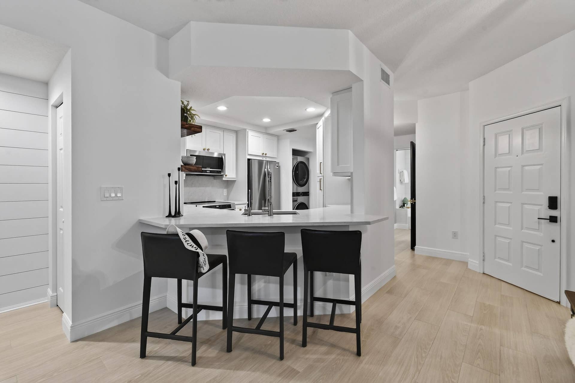 701 MUIRFIELD Court, #701E, Jupiter, FL 33458 Kitchen Bar
