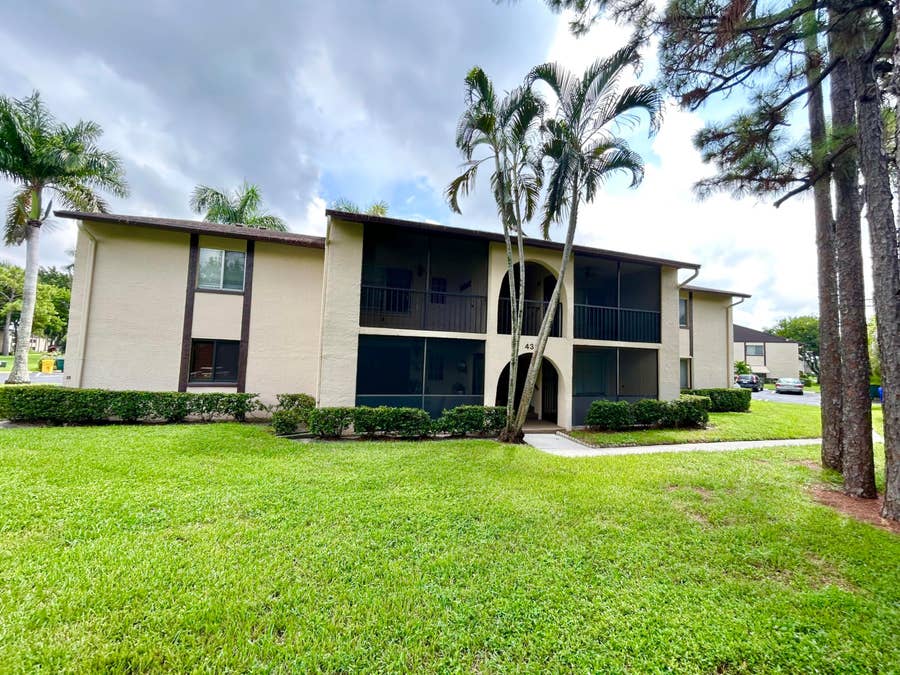 Property photo for 435 Pine Glen Lane, #B-2, Greenacres, FL