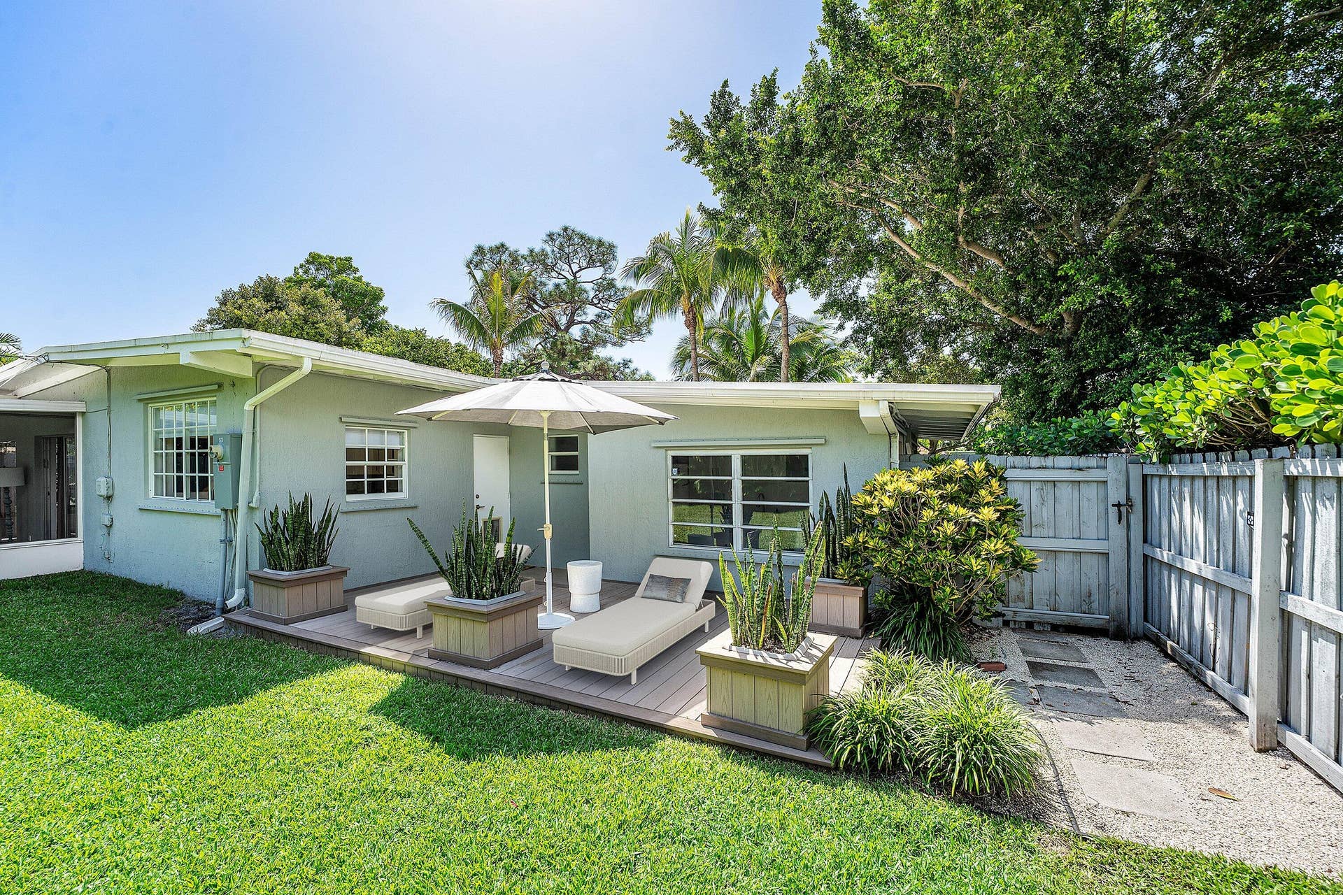 063-233LakeTerrace-DelrayBeach-FL-33444-