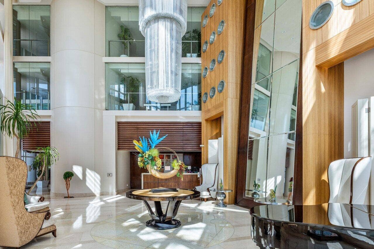 1 N Ocean Boulevard