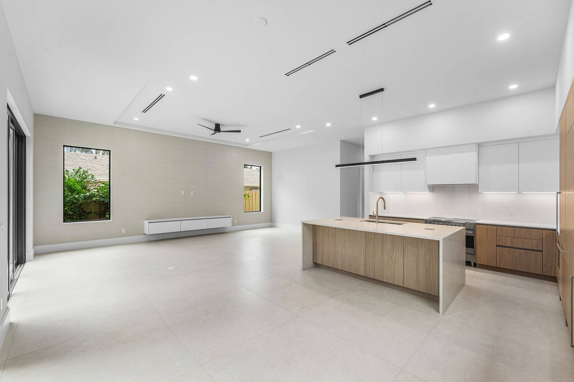 309 SE 6th Street, Delray Beach, FL 33483 023-309Southeast6thStreet-DelrayBeach-FL