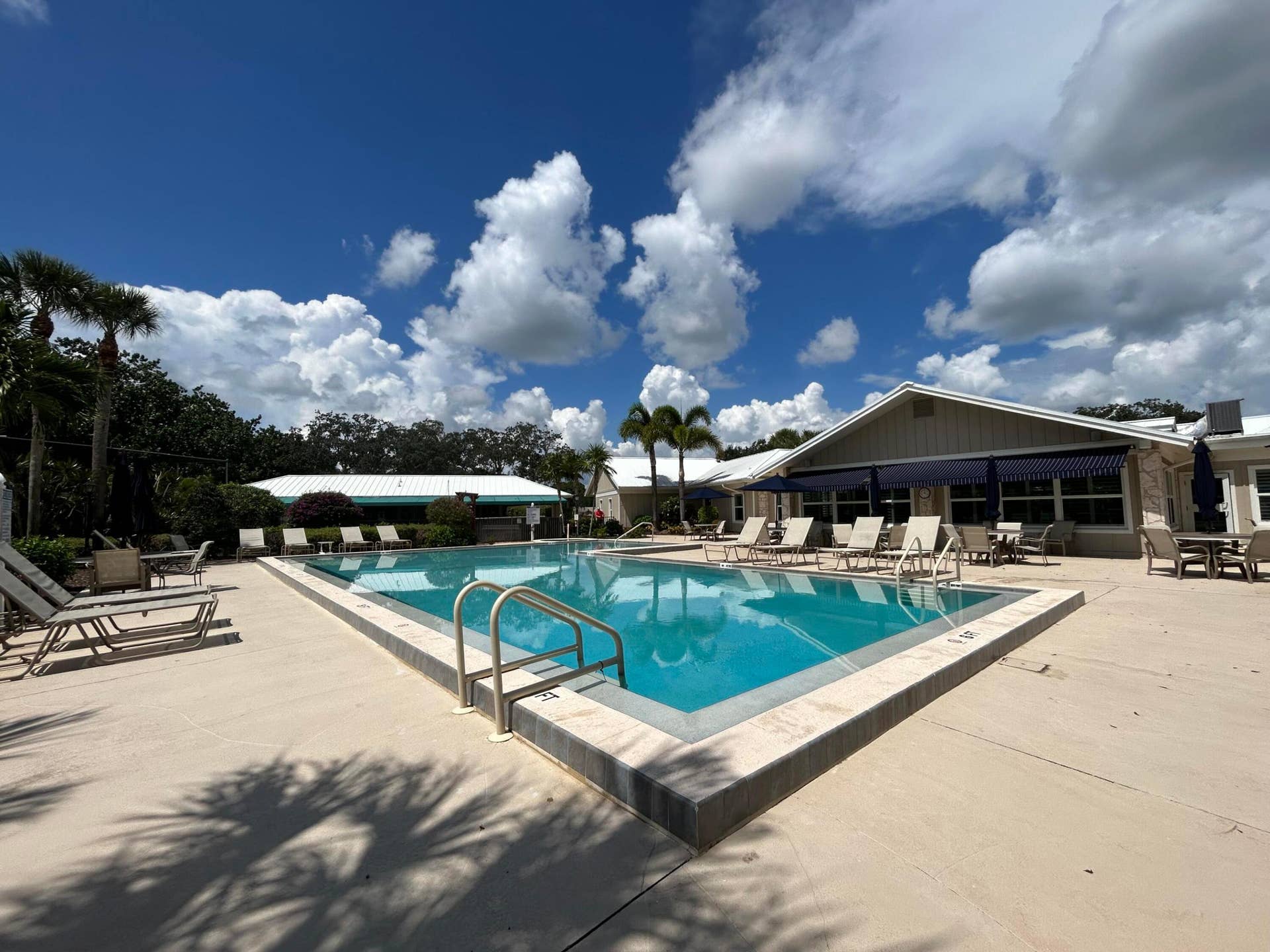Public pool