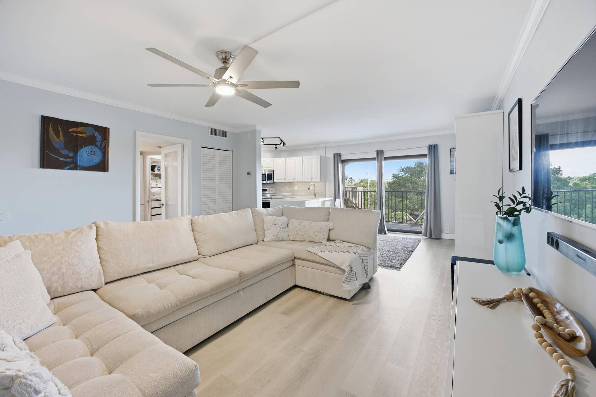 900 RIVER REACH Drive, #517, Fort Lauderdale, FL 33315 10-IMG_2140