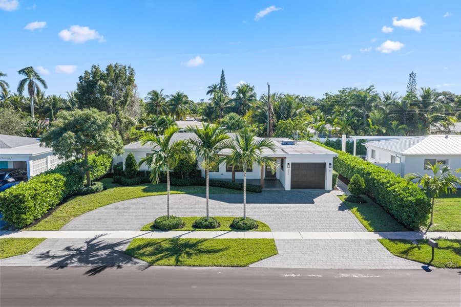 Property photo for 340 NE 23rd Way, Boca Raton, FL