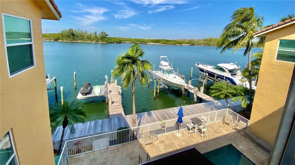 4230 N OCEAN Drive, Hollywood, FL 33019 View from 2nd floor