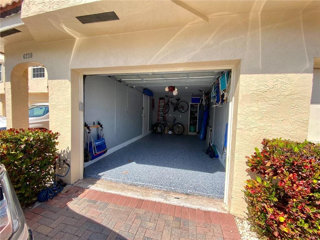 4230 N OCEAN Drive, Hollywood, FL 33019 Photo 23