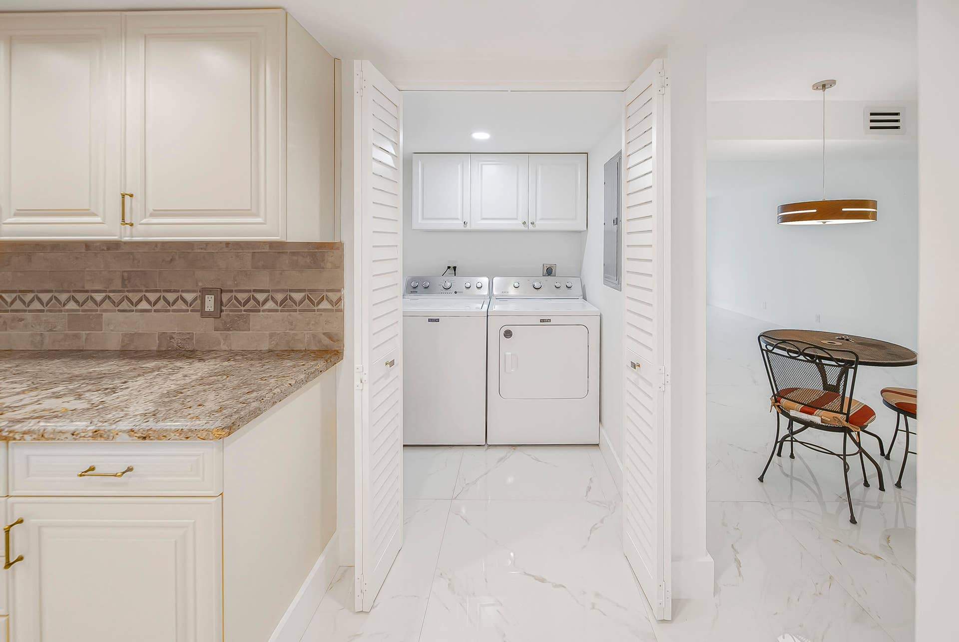 16300 Golf Club Road, #114, Weston, FL 33326 Laundry