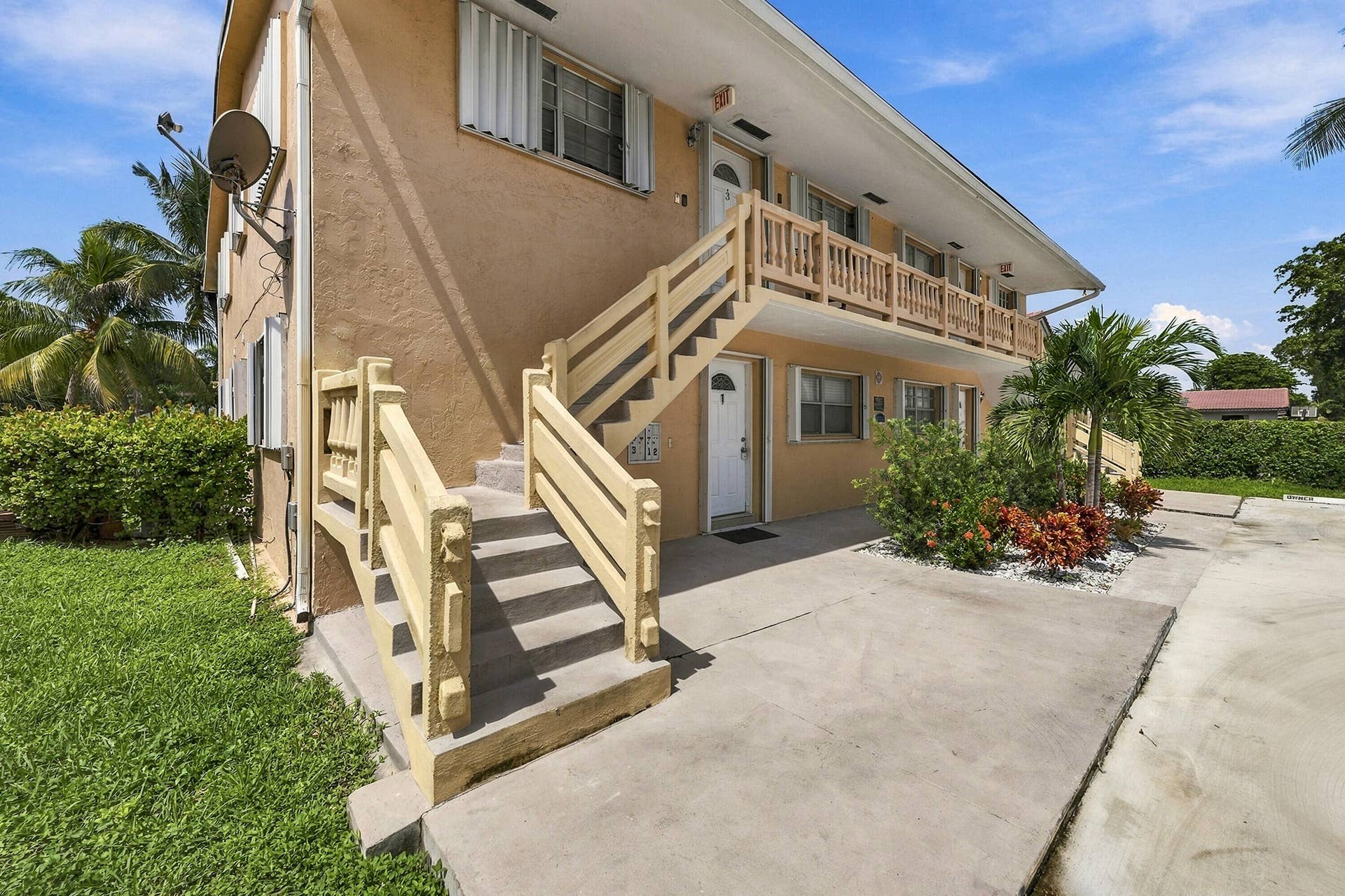 4106 RIVERSIDE Drive, #1 - #2, Coral Springs, FL 33065 01_dsc_5846