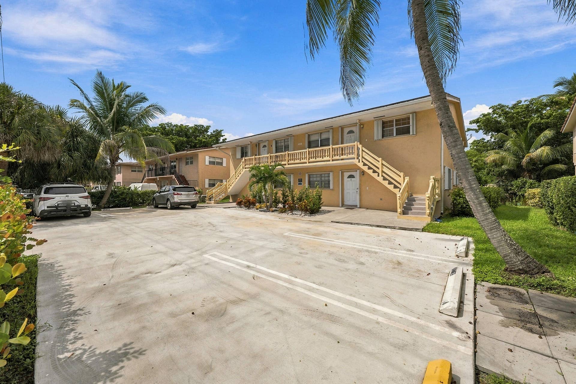 4106 RIVERSIDE Drive, #1 - #2, Coral Springs, FL 33065 03_dsc_5552