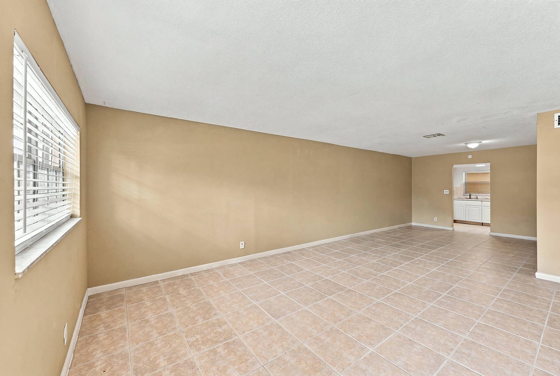 4106 RIVERSIDE Drive, #1 - #2, Coral Springs, FL 33065 19_dsc_5680_reedit_f1e10634