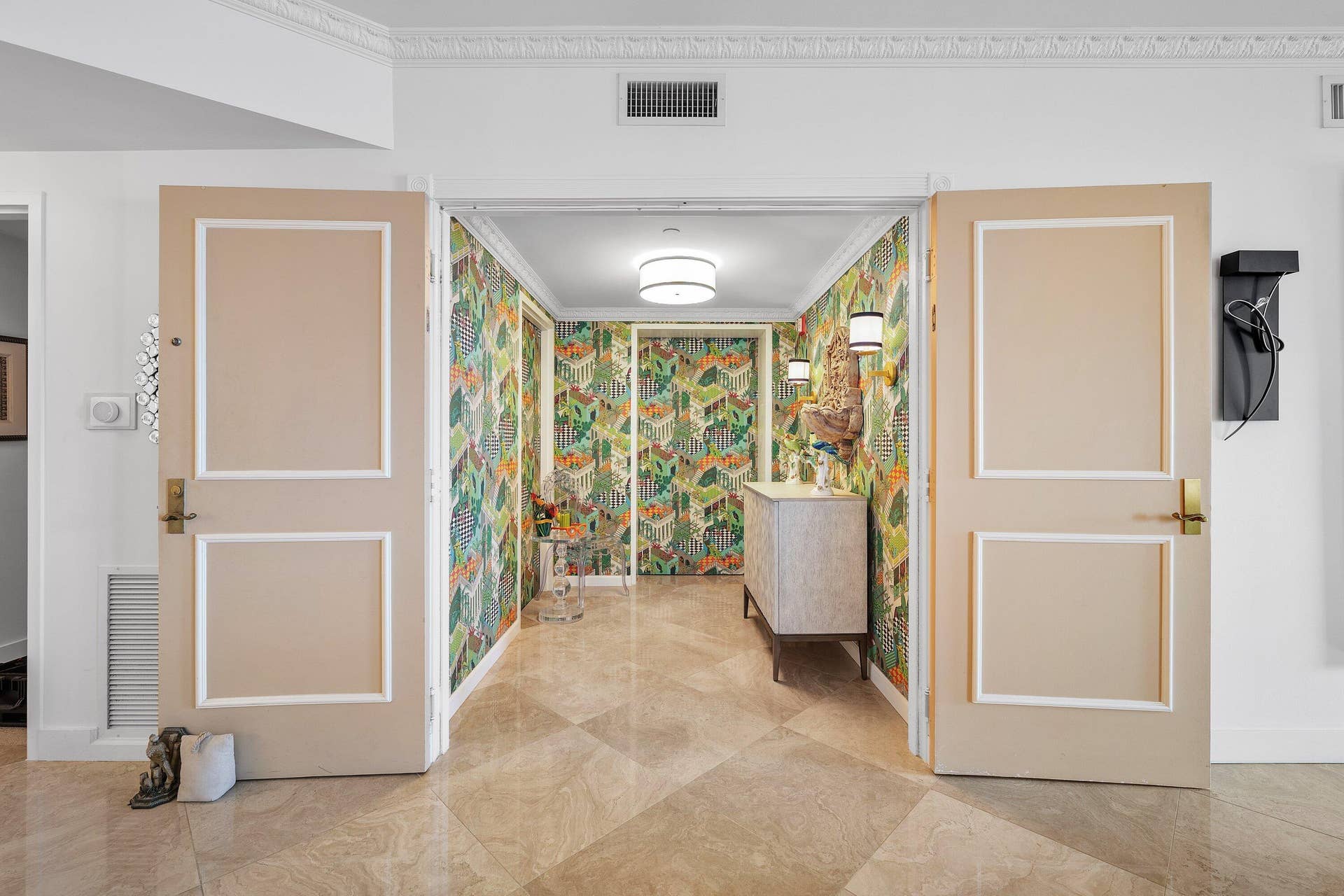 2100 N Ocean Boulevard, #19A, Fort Lauderdale, FL 33305 Private Elevator Entry | Using Facial Recognition