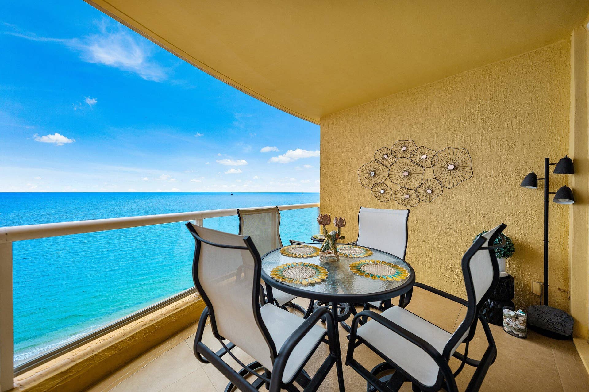 2100 N Ocean Boulevard, #19A, Fort Lauderdale, FL 33305 043-2100NorthOceanBoulevard-19A-FortLaud