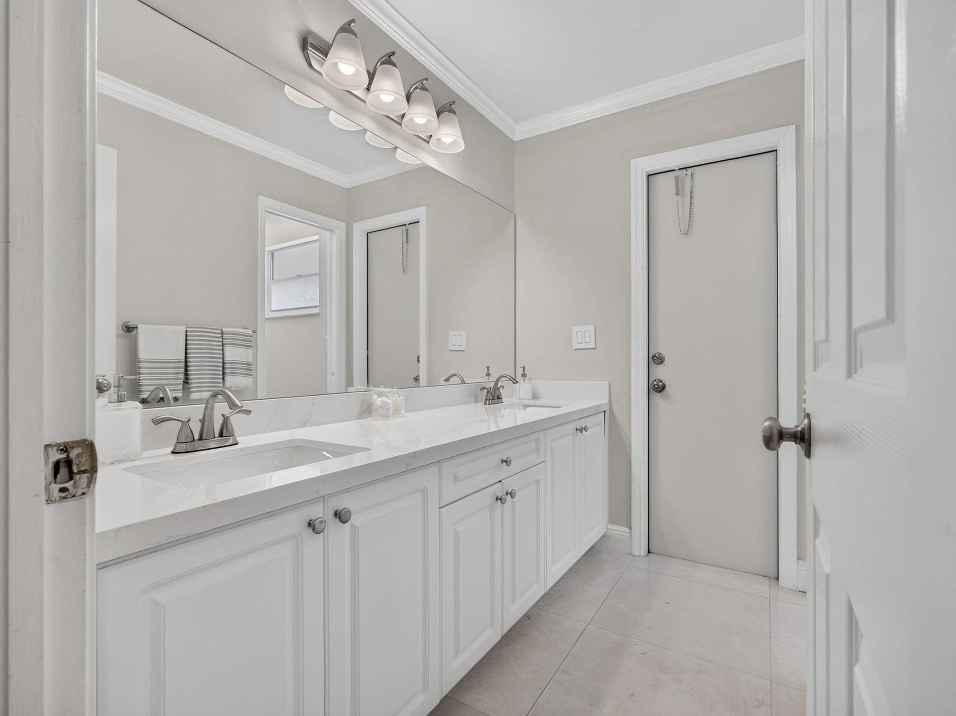 832 WATERVIEW Drive, Weston, FL 33326 925A9553