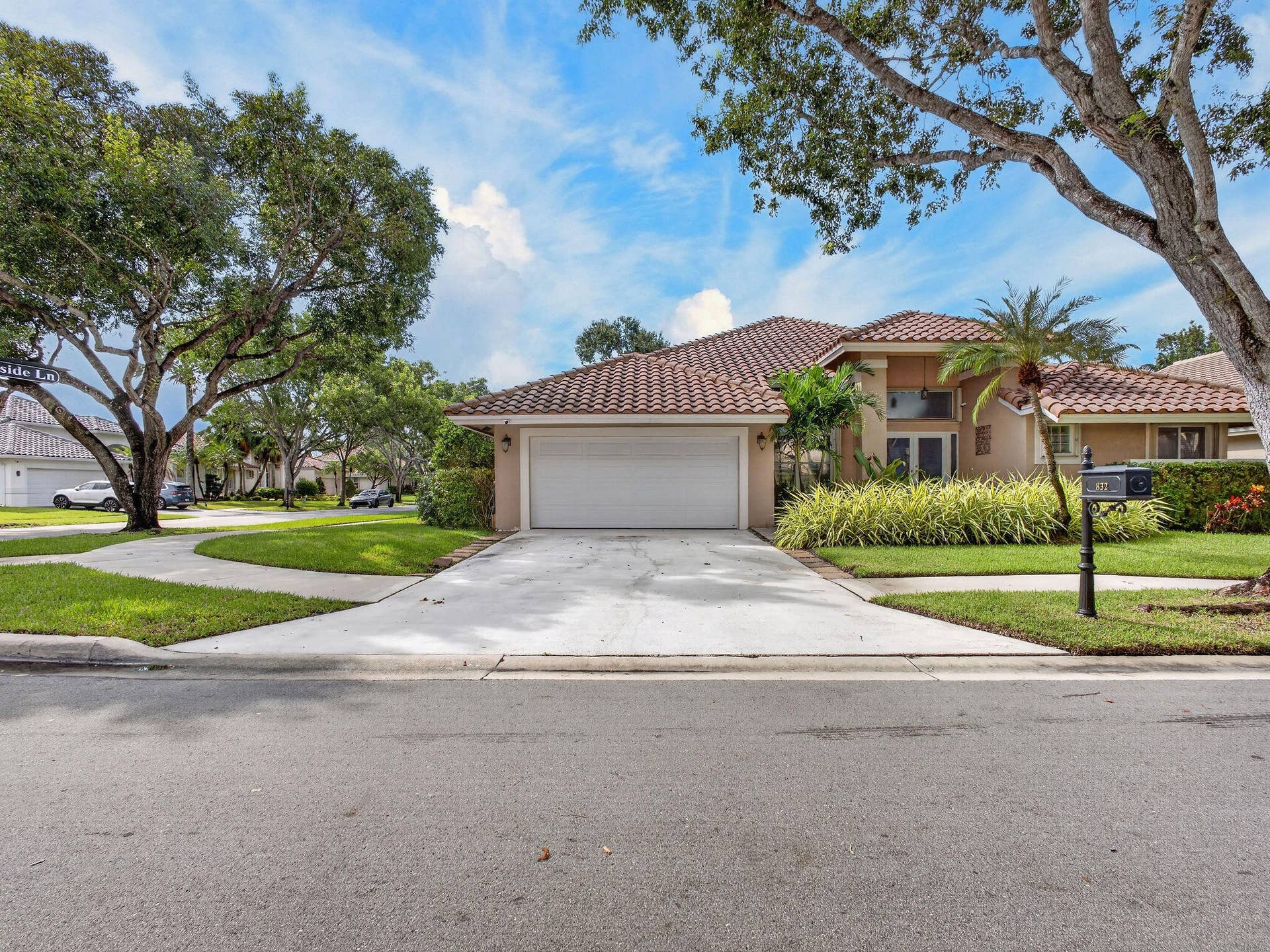 832 WATERVIEW Drive, Weston, FL 33326 925A9203