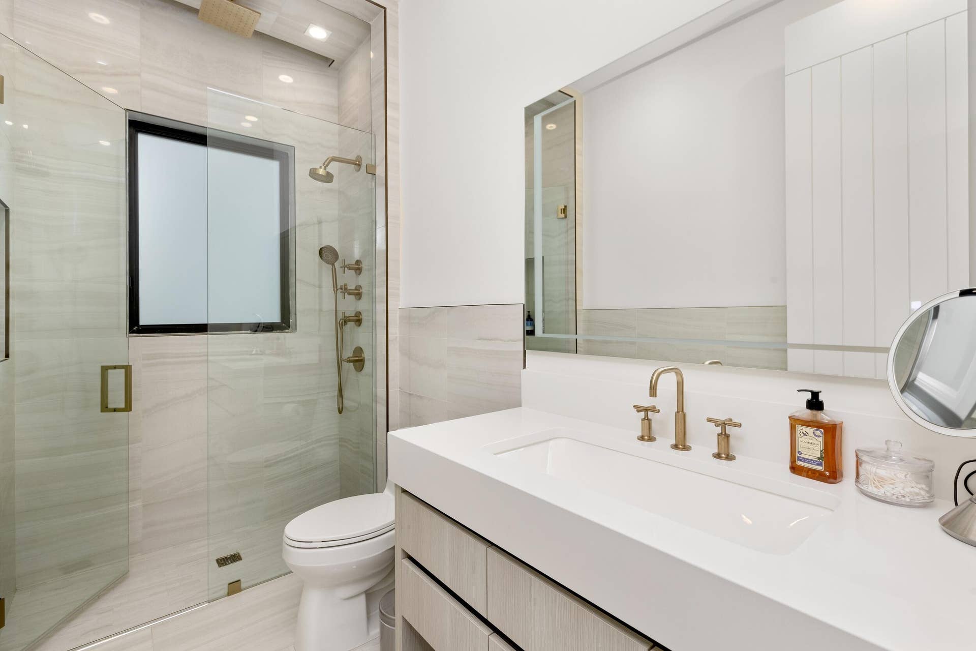 Guest Bath 2