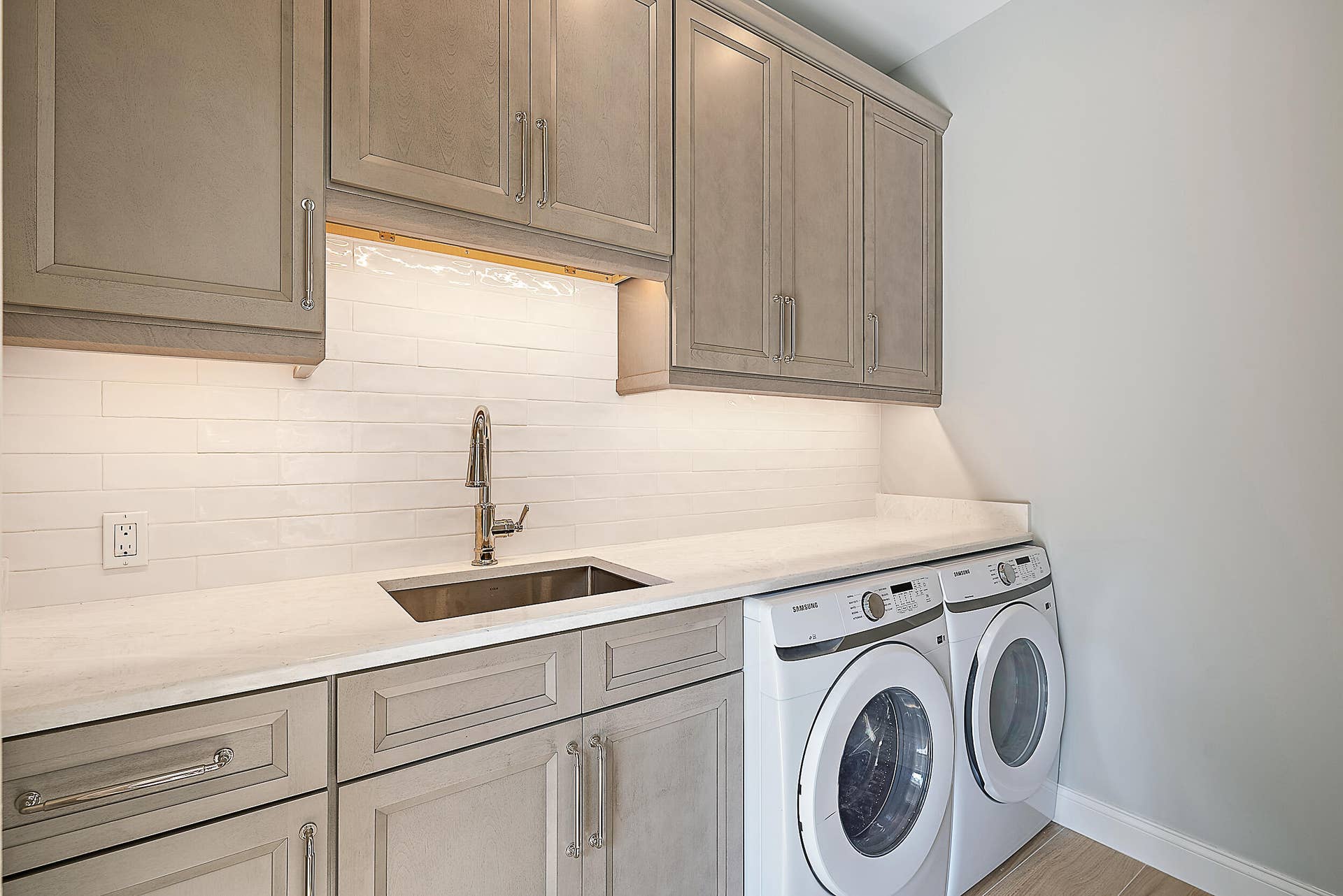 248 Honeysuckle Drive, Jupiter, FL 33458 Laundry