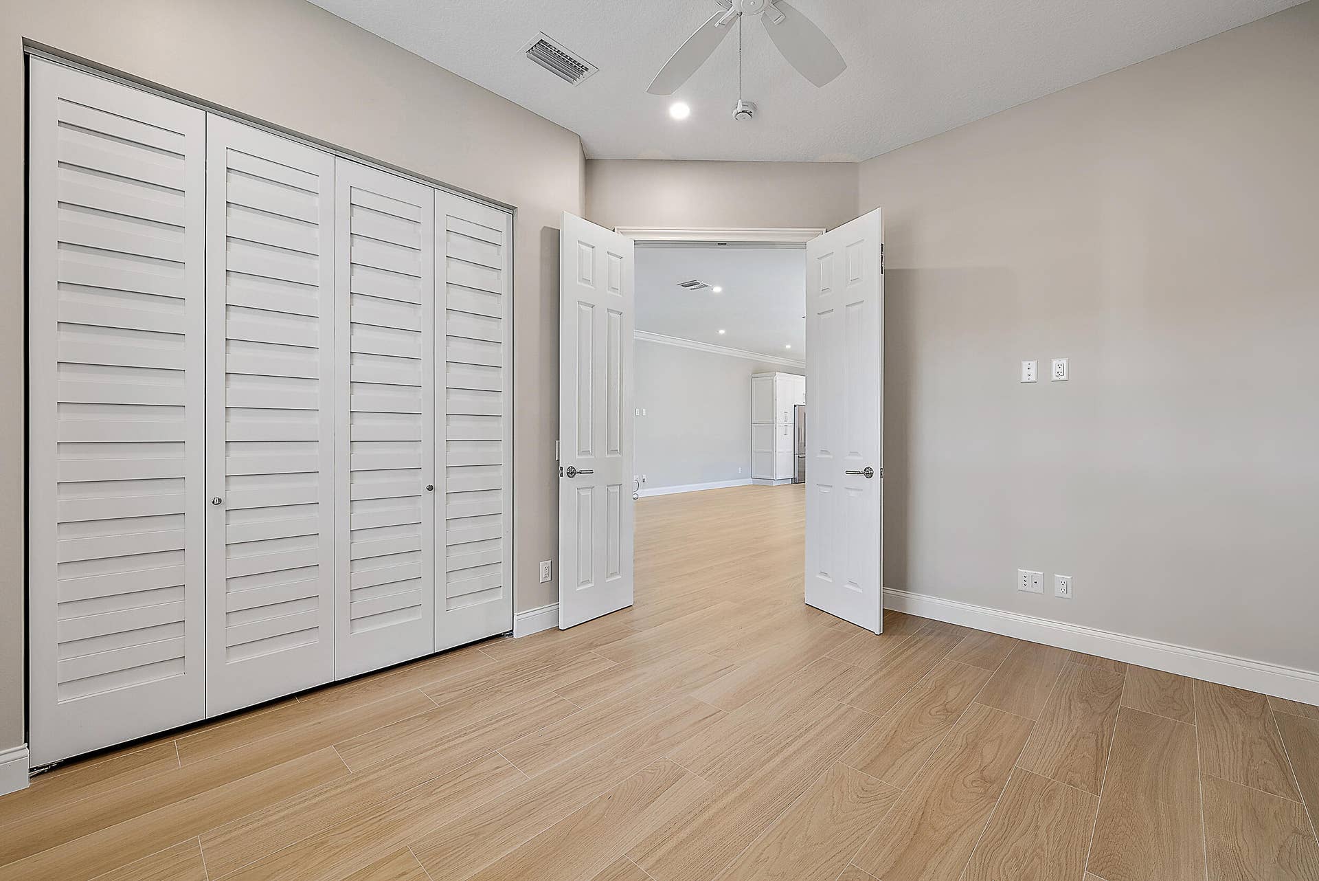 248 Honeysuckle Drive, Jupiter, FL 33458 Guest Bedroom