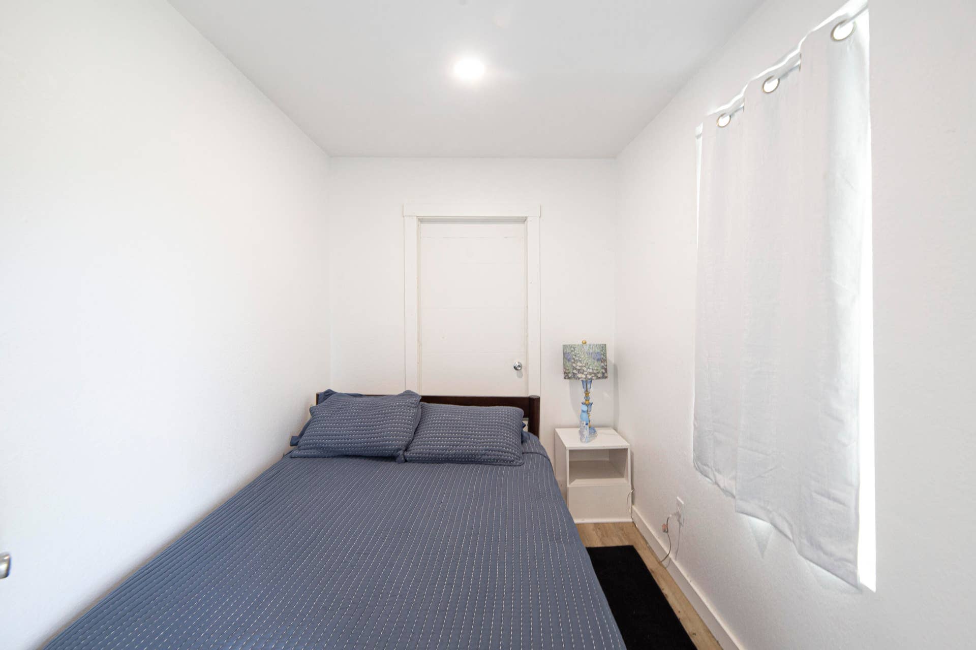 Guest unit bedroom