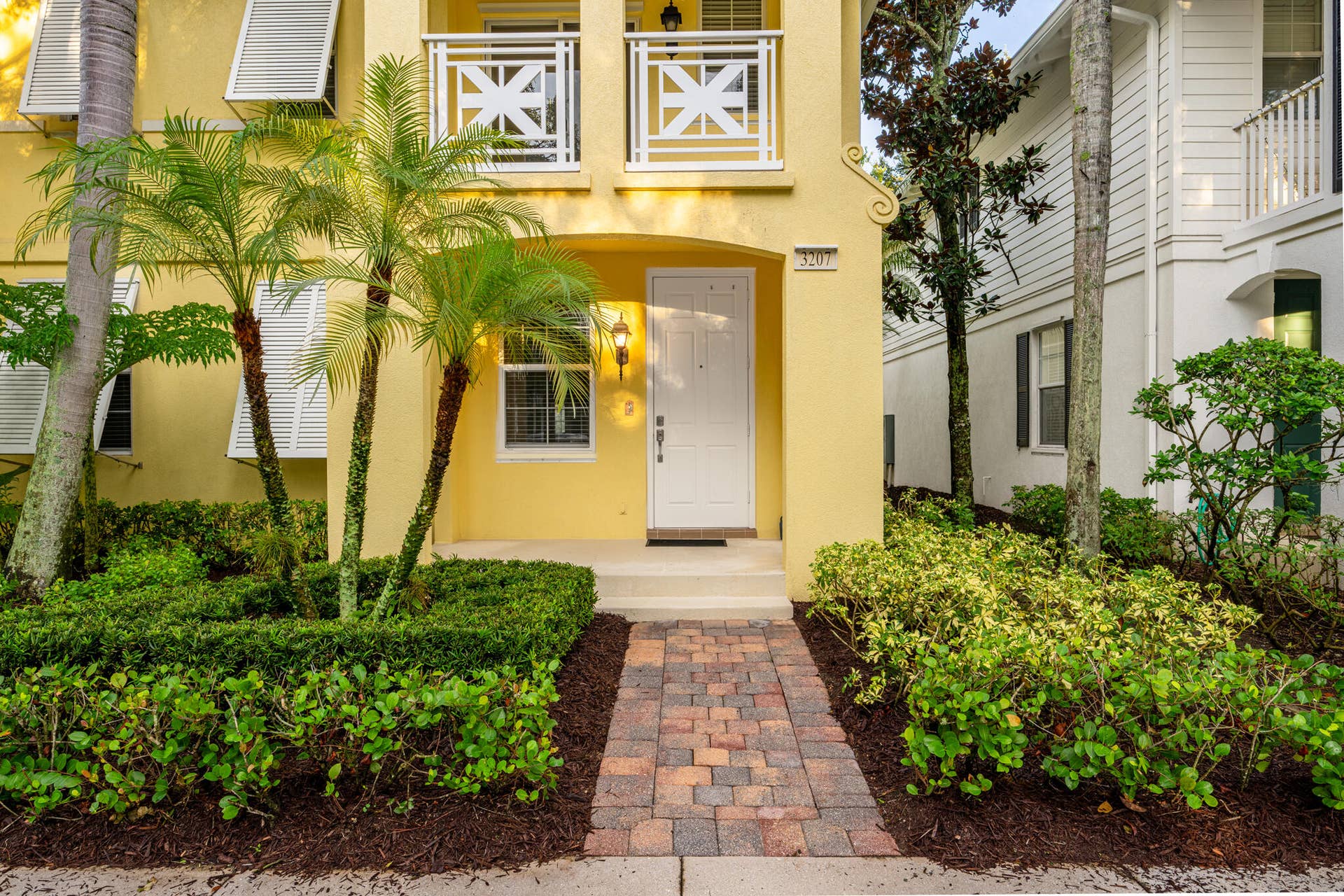 3207 E Community Drive E, Jupiter, FL 33458 2