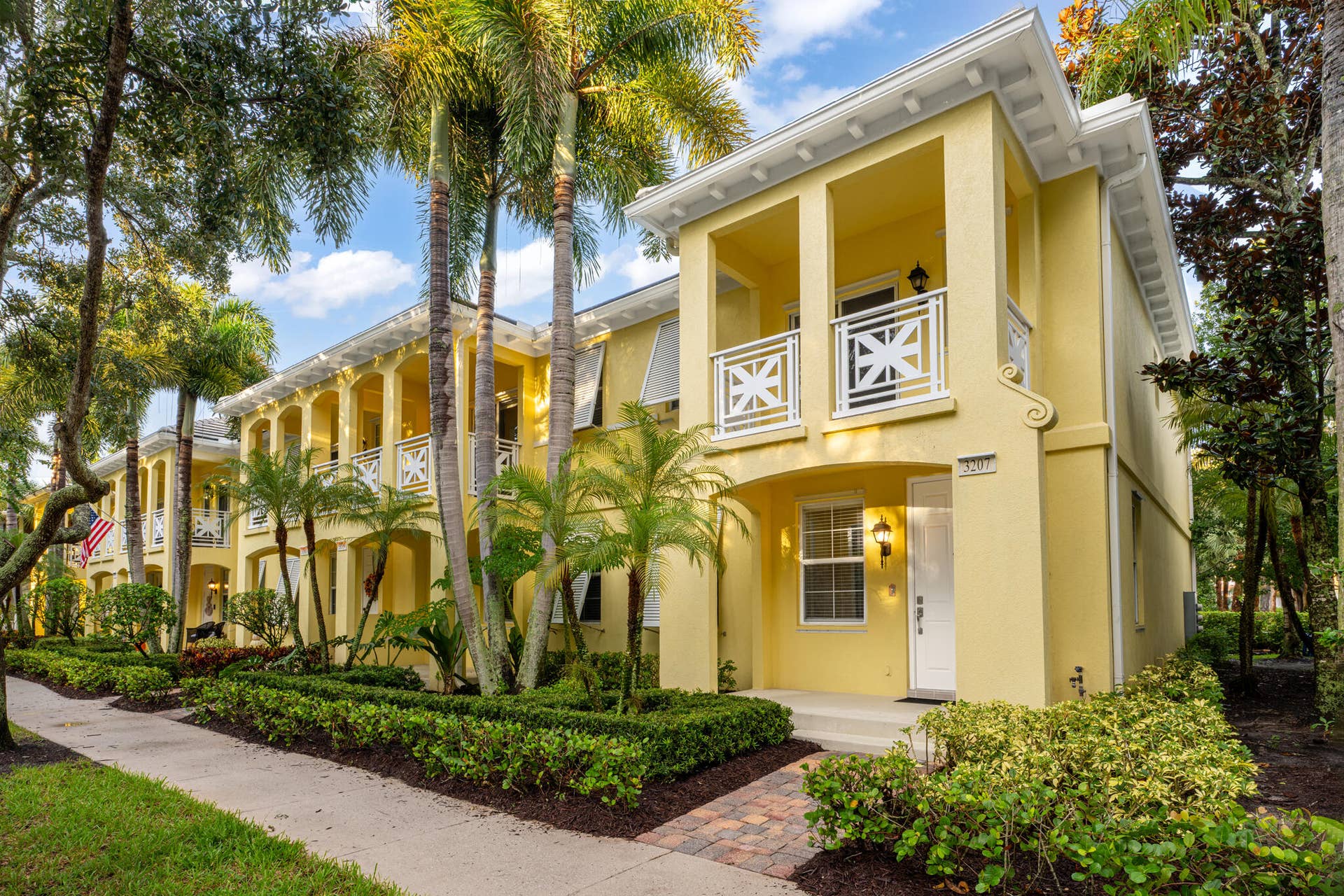 3207 E Community Drive E, Jupiter, FL 33458 1