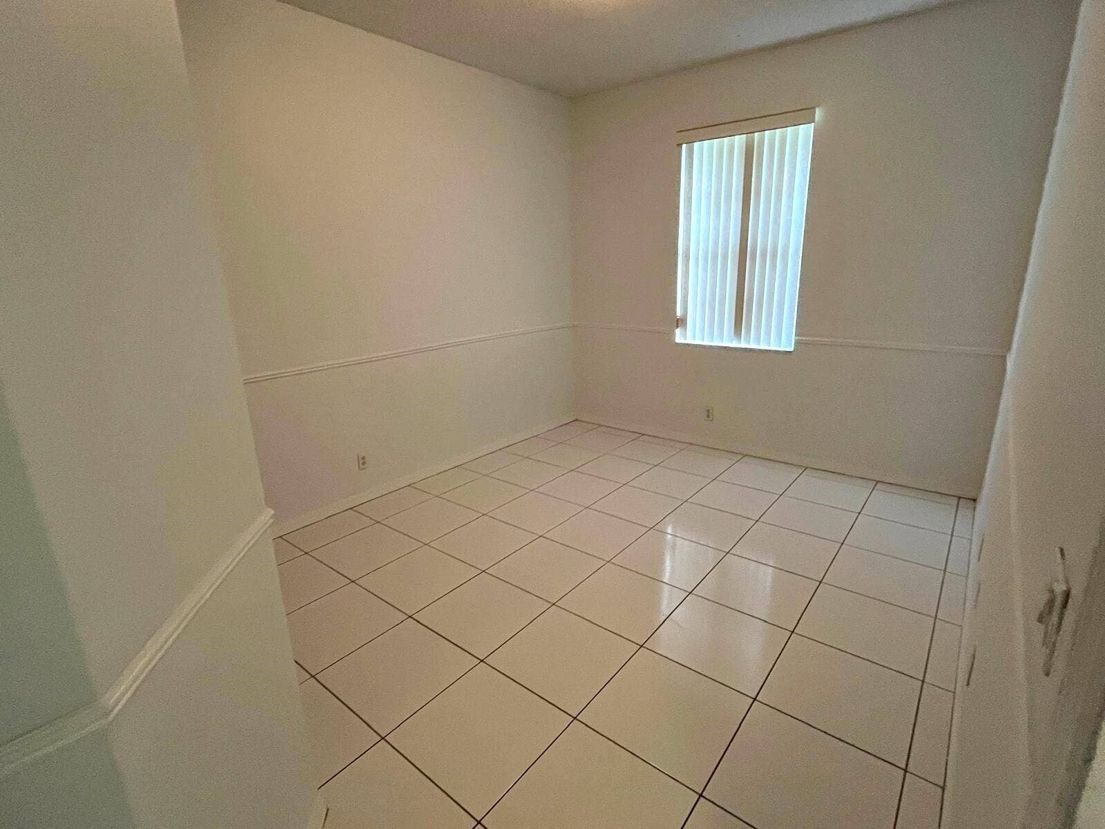3166 VIA POINCIANA, #2, Lake Worth, Lake Worth, FL 33467 IMG-20250801-WA0001