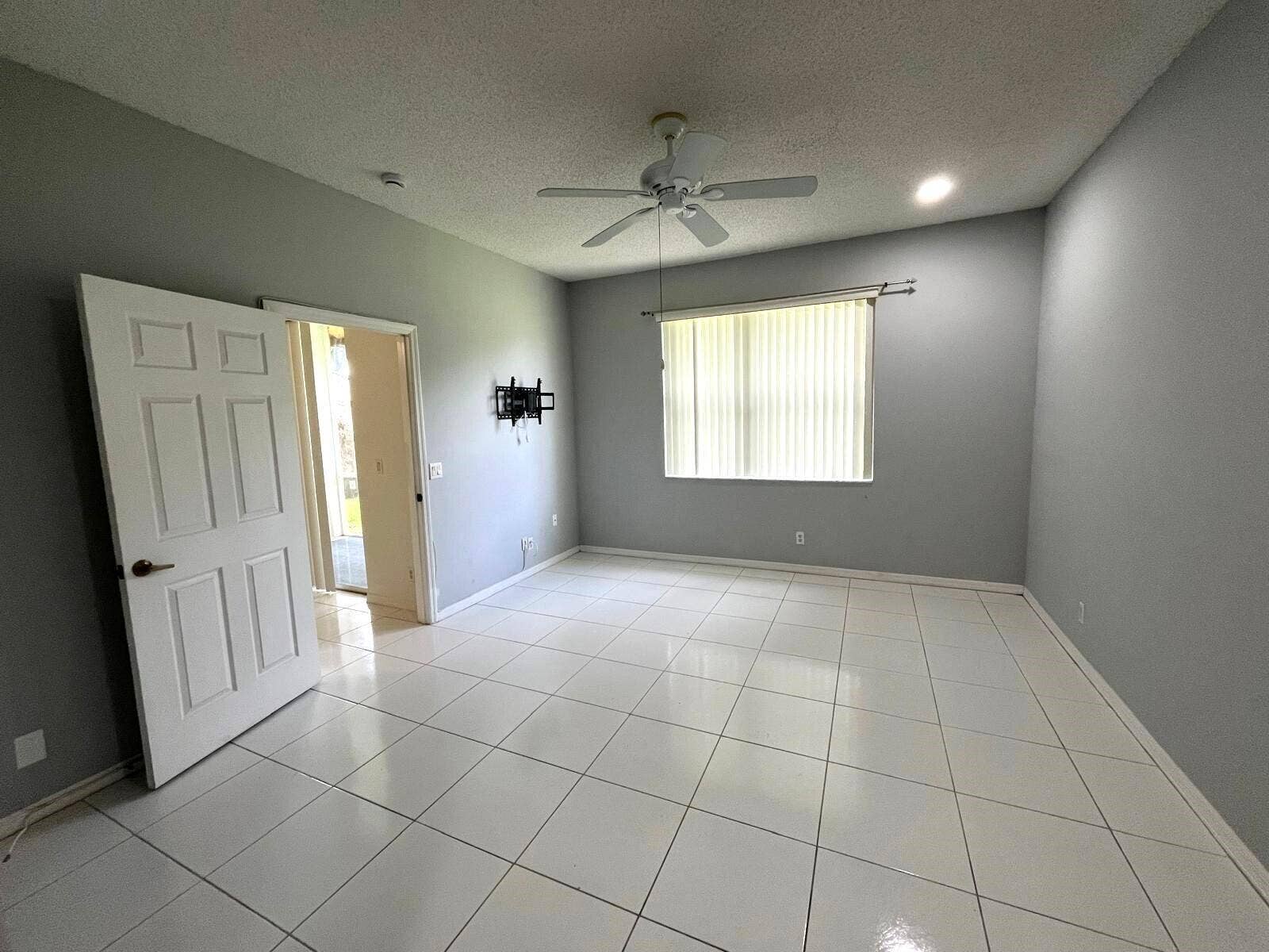 3166 VIA POINCIANA, #2, Lake Worth, Lake Worth, FL 33467 IMG-20250801-WA0014