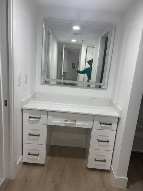 Separate Make-up/dressing