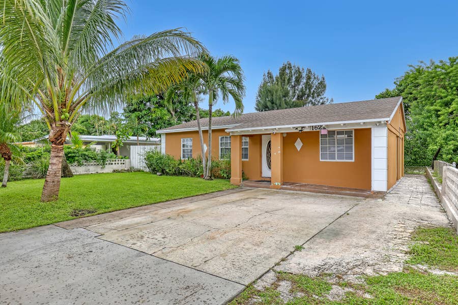 Property photo for 1627 4th Court NE, Boynton Beach, FL