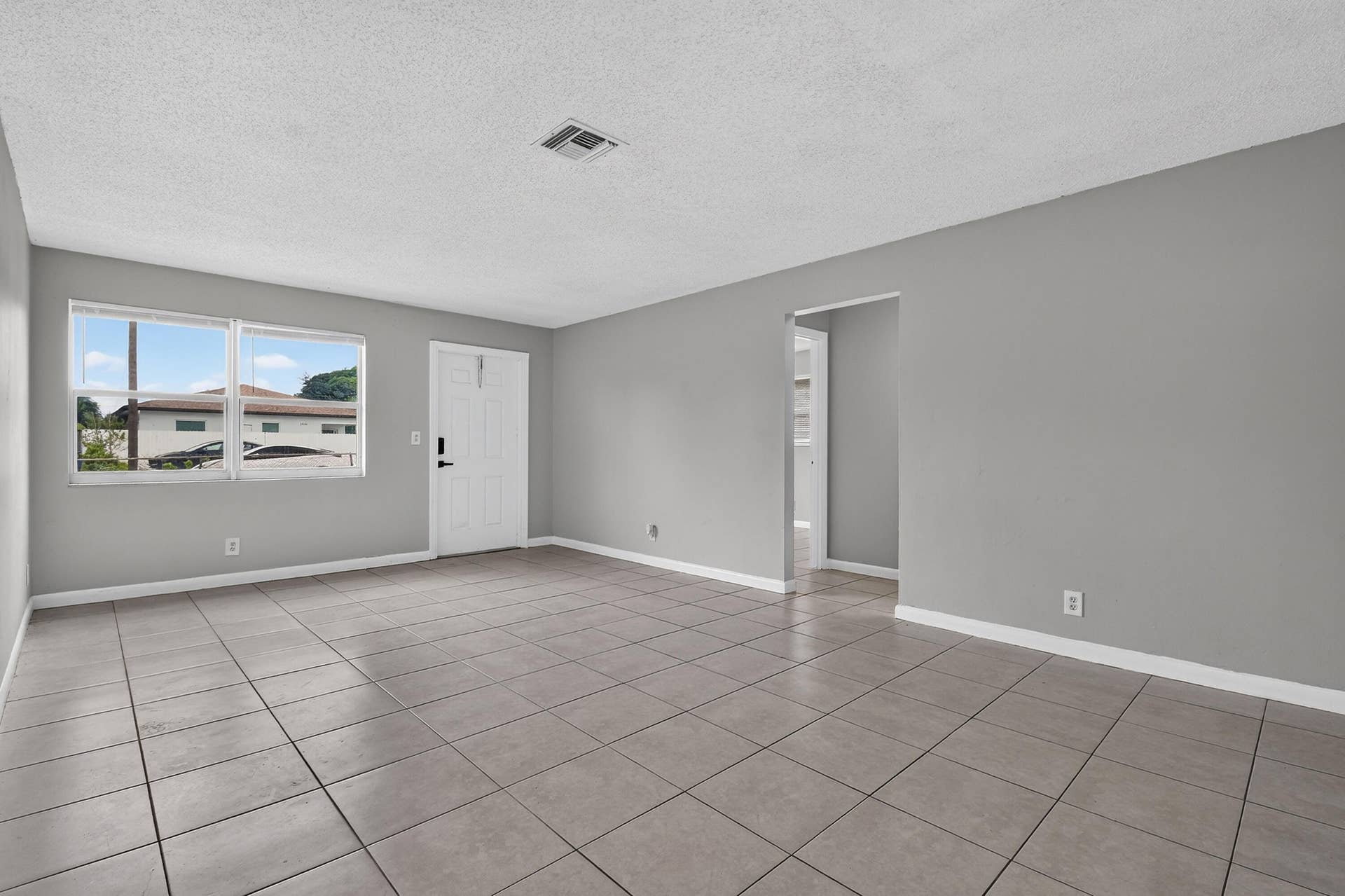1037 W 28TH Street, Riviera Beach, Riviera Beach, FL 33404 1037W28thSt(6)