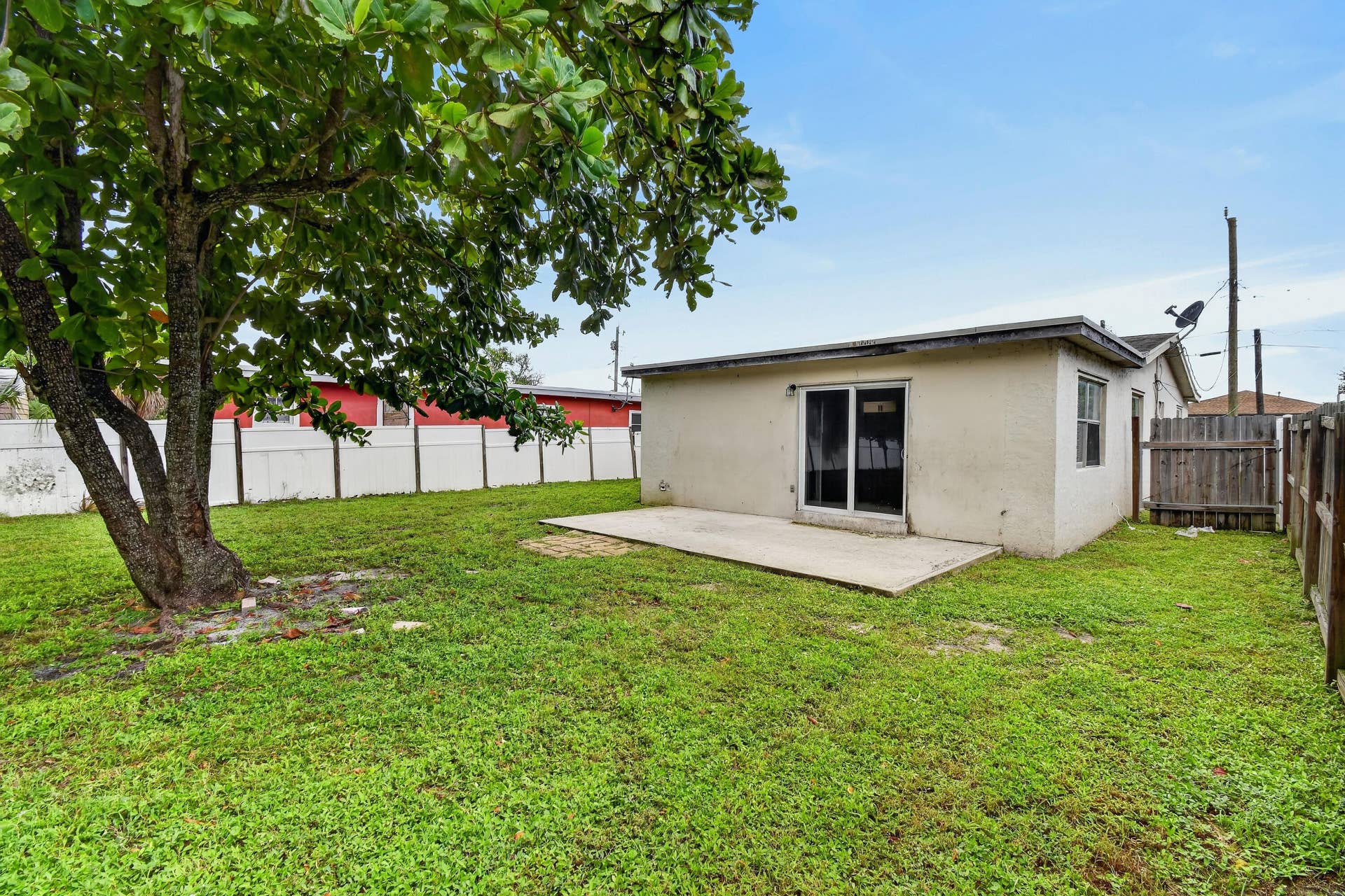 1037 W 28TH Street, Riviera Beach, Riviera Beach, FL 33404 1037W28thSt(35)