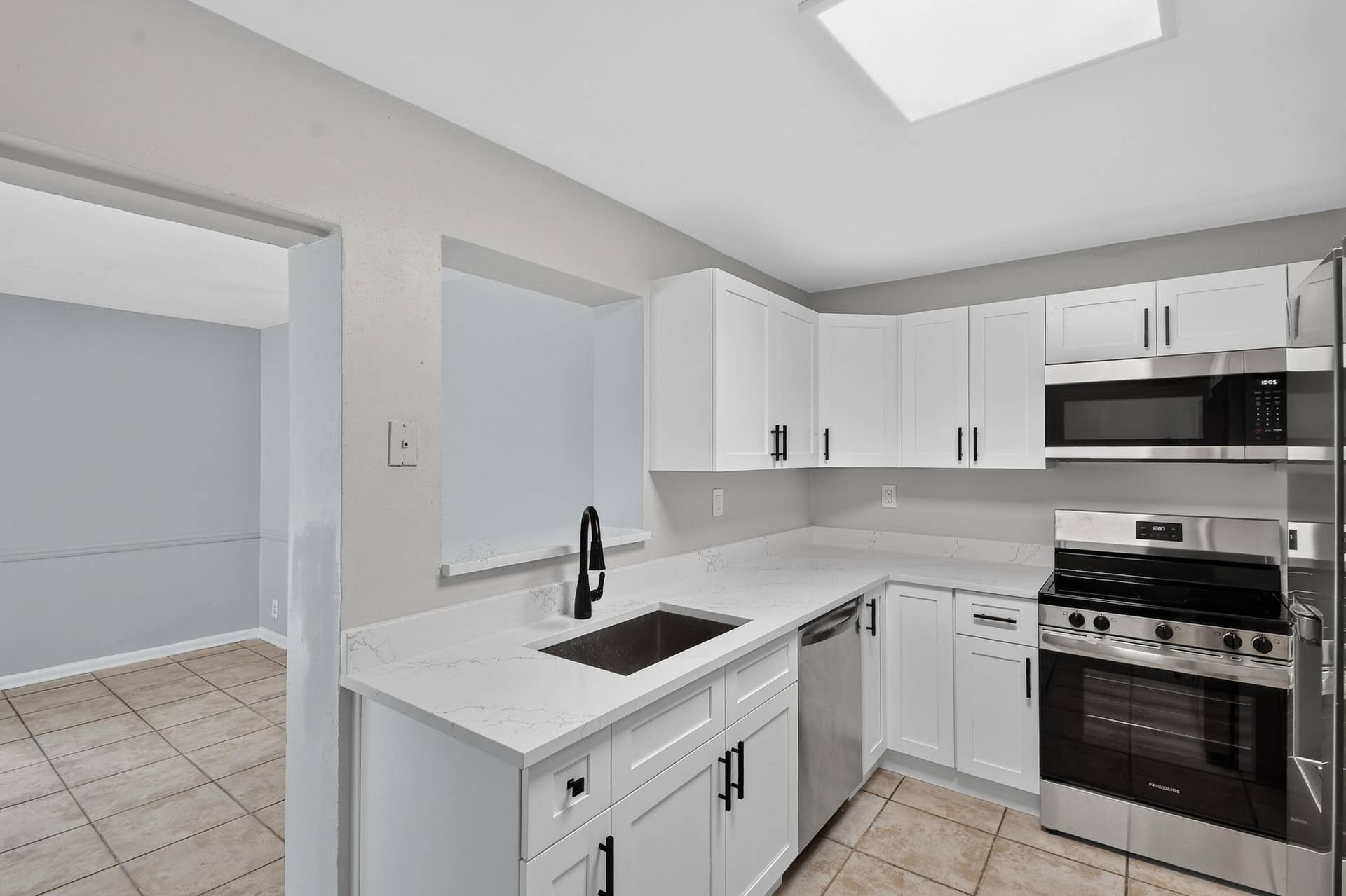 1037 W 28TH Street, Riviera Beach, Riviera Beach, FL 33404 1037W28thSt(10)