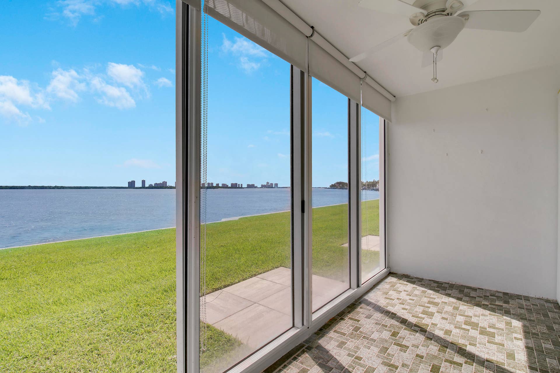 60 Yacht Club Drive, #103, North Palm Beach, FL 33408 House2-7