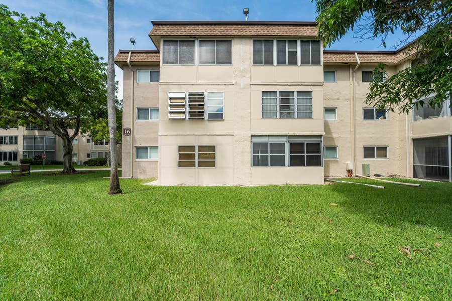 Property photo for 705 Lori Drive, #112, Palm Springs, FL