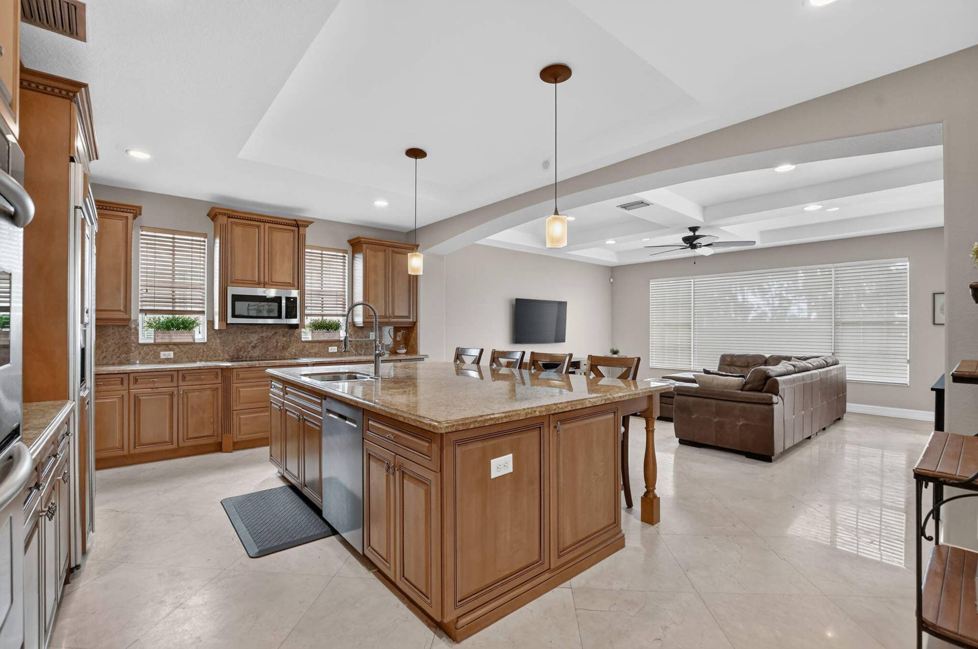 10998 NW 78th Place, Parkland, FL 33076 17-web-or-mls-DSC_2398