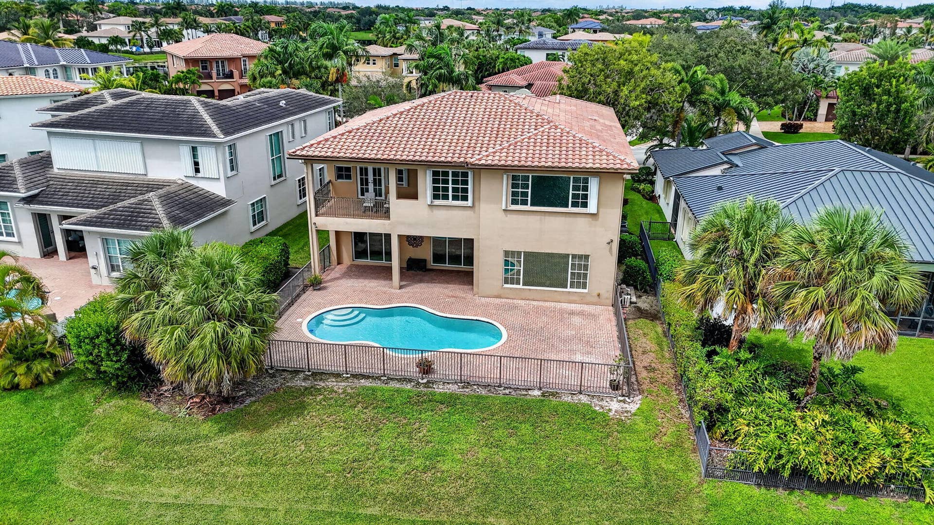 10998 NW 78th Place, Parkland, FL 33076 86-web-or-mls-DJI_20260920015054_0126_D_