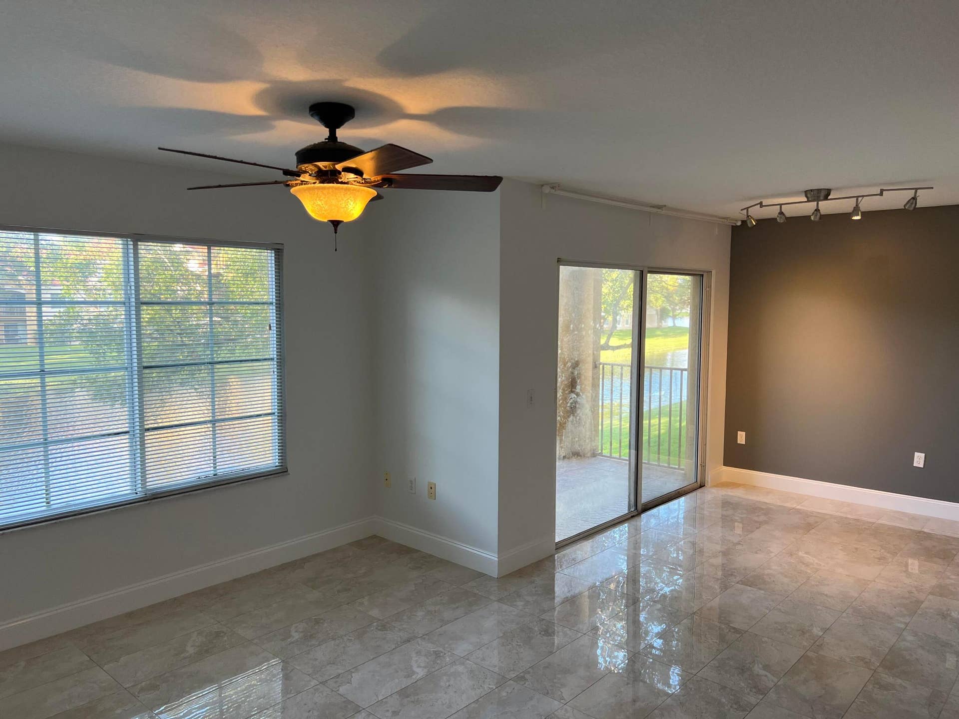 4200 SAN MARINO Boulevard, #204, West Palm Beach, West Palm Beach, FL 33409 IMG_0548