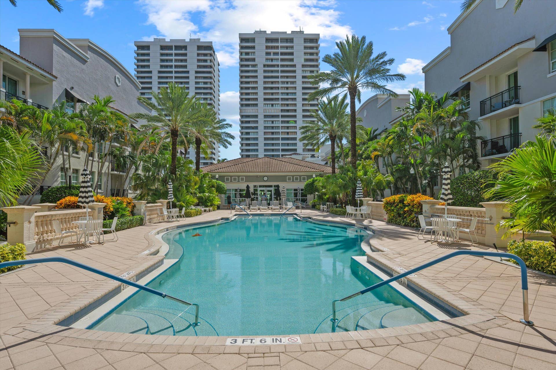 600 S DIXIE Highway, #315, West Palm Beach, FL 33401 34-06-DSC_5480